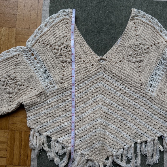 Zara Knit Poncho - Picture 6 of 7